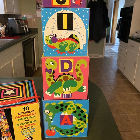 Melissa & Doug Deluxe 10 Piece Alphabet Nesting and Stacking Blocks - Picture 6 of 8